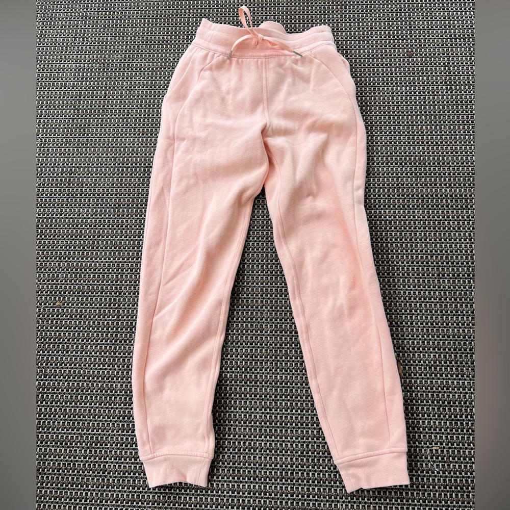 BRAND NEW Lululemon Scuba Pants